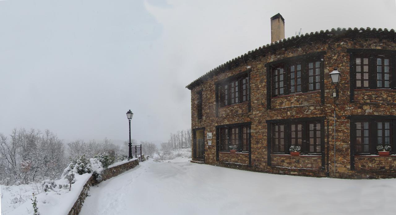 Al Viento, Alojamiento & Turismo Rural Pradena Del Rincon Exteriör bild